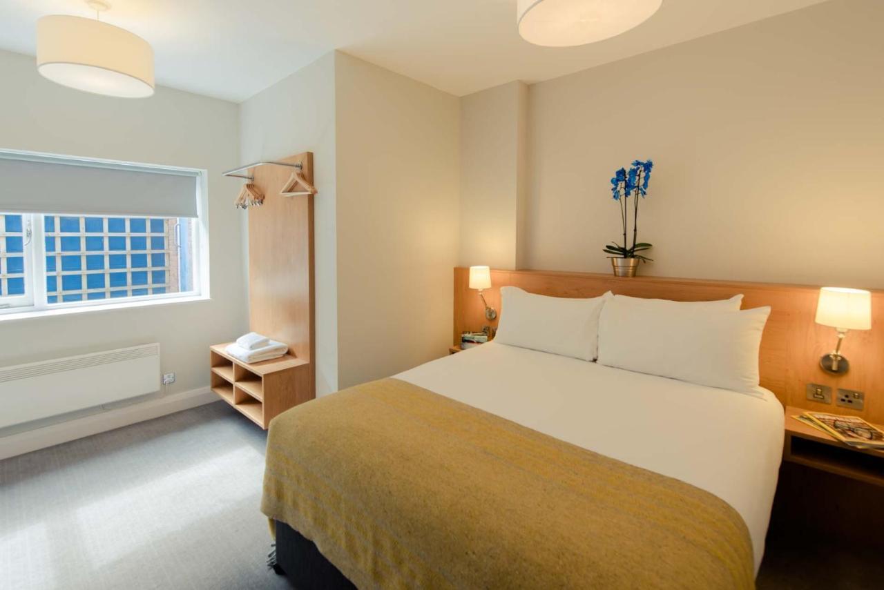 Premier Suites Рединг Екстериор снимка